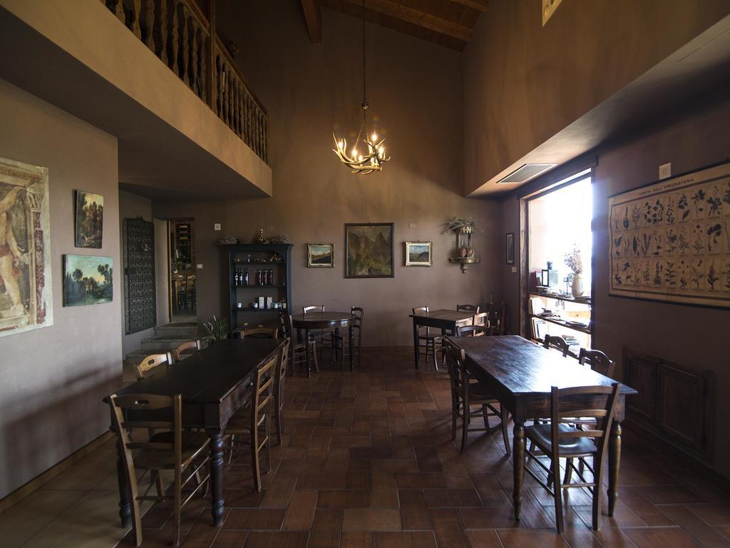 Le Barbaterre Hotel Quattro Castella Zewnętrze zdjęcie